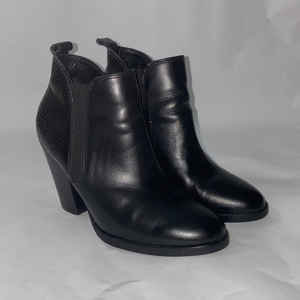 Michael Kors Black Leather Heeled Boots